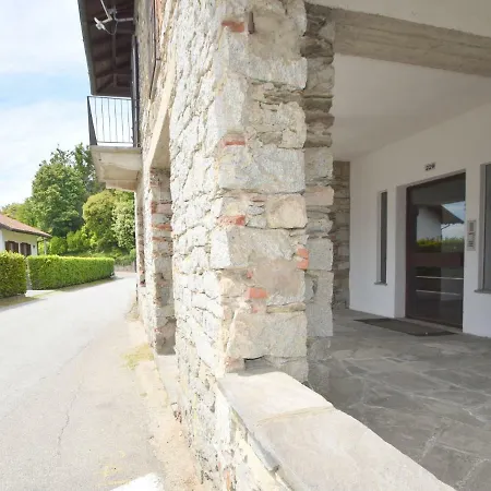 Cozy Holiday In Piedmont Lake Maggiore Vakantiehuis